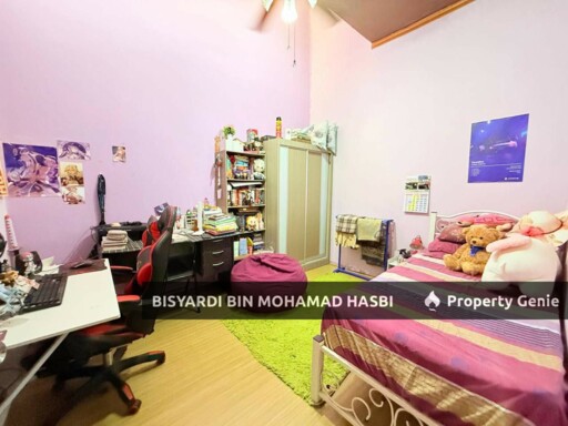 FREEHOLD 4,273SQ. FT Corner Lot Single Storey Warisan Puteri Seremban.