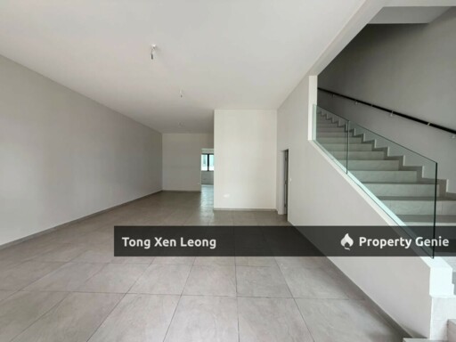 Freehold 4-Bedroom Terraced House In Krubong Destar