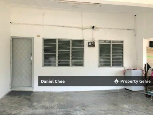 Pengkalan Semi Furnished Double Storey Terrace House FOR RENT