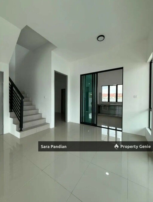 Freehold Large Botani Double Storey House at Lapangan Perdana