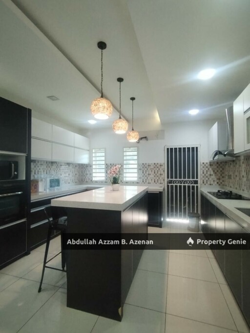 DOUBLE STORY CORNER LOT ! FULLY FURNISHED
