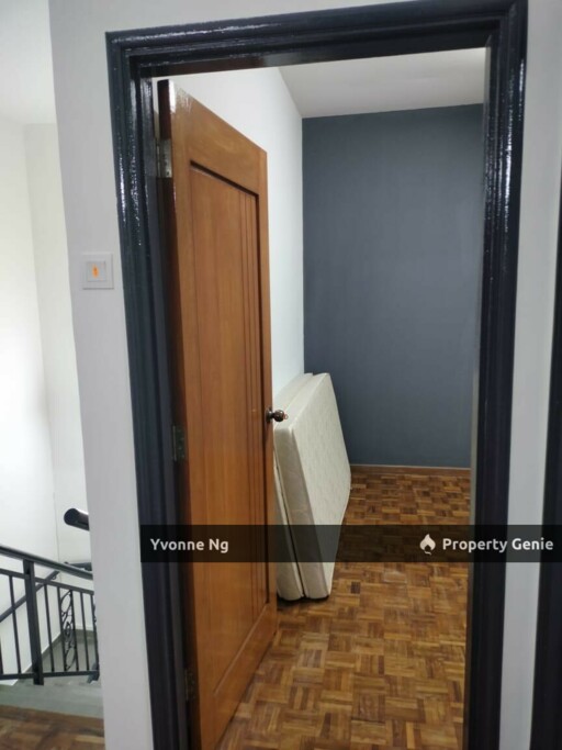 Molek/ 2-Sty Terrace House For Rent/ Nearby Johor Jaya / Ciq /Majidee/Ros Merah