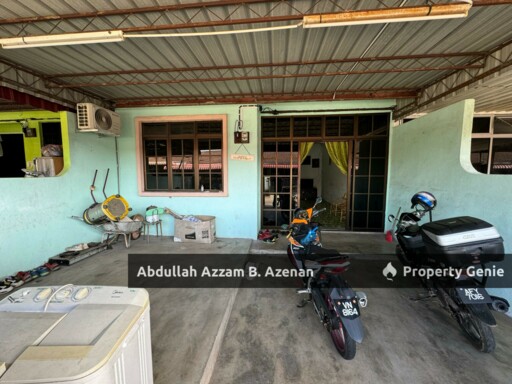 BERHAMPIRAN SEKOLAH TAMAN RIA JAYA