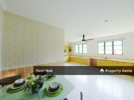 PARTIALLY FURNISHED - BUNGALOW DOUBLE STOREY BEVERLY ROW IOI RESORT CITY PUTRAJAYA