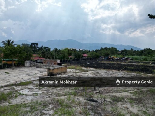 1.6 Acre DIRECT MAINROAD LAND CHEMOR IPOH