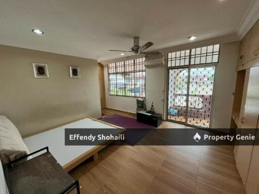 TELUK CEMPEDAK KUANTAN BUNGALOW