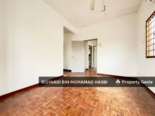 RENOVATED EXTENDED KITCHEN END LOT DOUBLE STOREY SAUJANA UTAMA 1, SUNGAI BULOH.