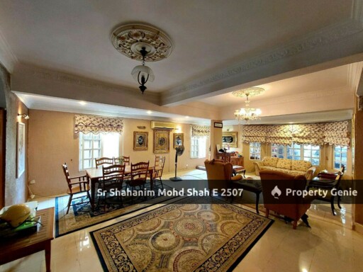 DOUBLE STOREY HOUSE AT TAMAN ALAM MEGAH SEKSYEN 27 SHAH ALAM  END LOT UNIT, RARE UNIT WITH BIG SIZE