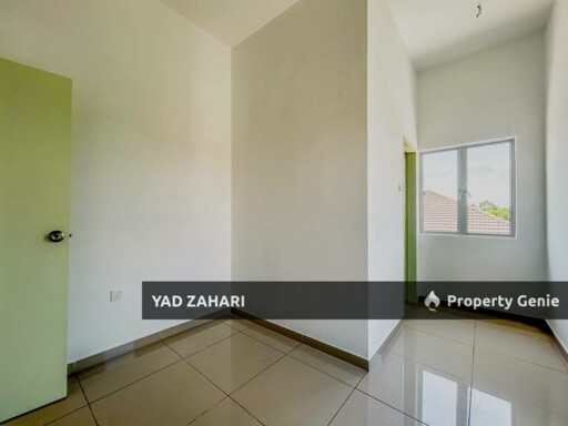 Kampung Lombong, Shah Alam | 2- Storey Terrace 4 Bedrooms | RM550K - Endlot & Flexible Deposit