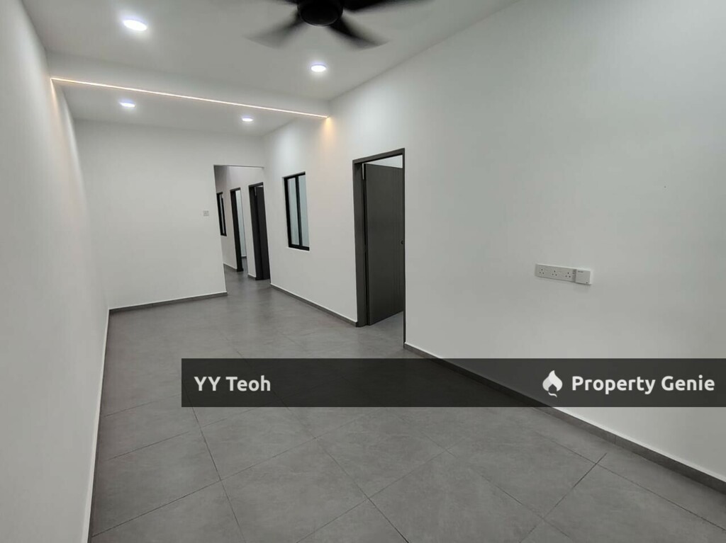 Ujong Pasir Single Storey Terrace