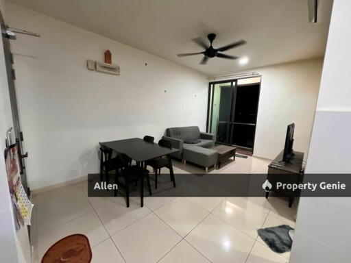 The M @ Medini Macrolink – Stylish Unit with Stunning Lake View
