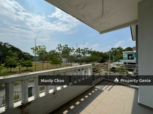 CORNER Double Storey Desa Cheng Perdana Bare Unit Taman Merdeka GJH