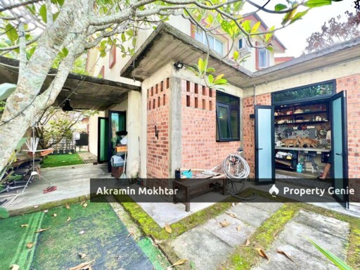 [Renovated] End Lot Double Storey, Taman Bukit Permata @ Batu Caves