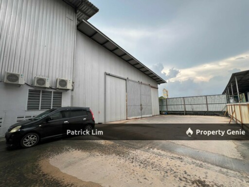 Factory / Warehouse For Rent @ Taman Perindustrian Krubong