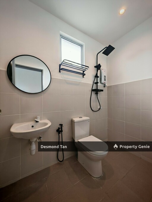 2 Storey Hermoso Forest Height, Broadhill, Arden Hill, Seremban (90% Fully Furnished with Kitchen Table Top)