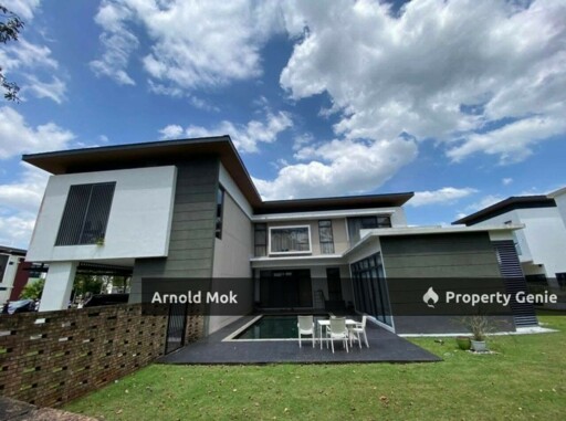 2 storey Bungalow at Noble Park East Ledang for Sale