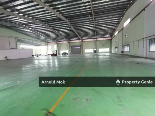 1.5 Storey Detached Factory at Desa Cemerlang for Rent
