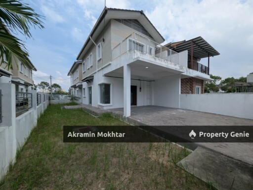 Renovated, Gated & Guarded Semi D Cluster 2 Tingkat Taman Desiran Bayu, Puchong