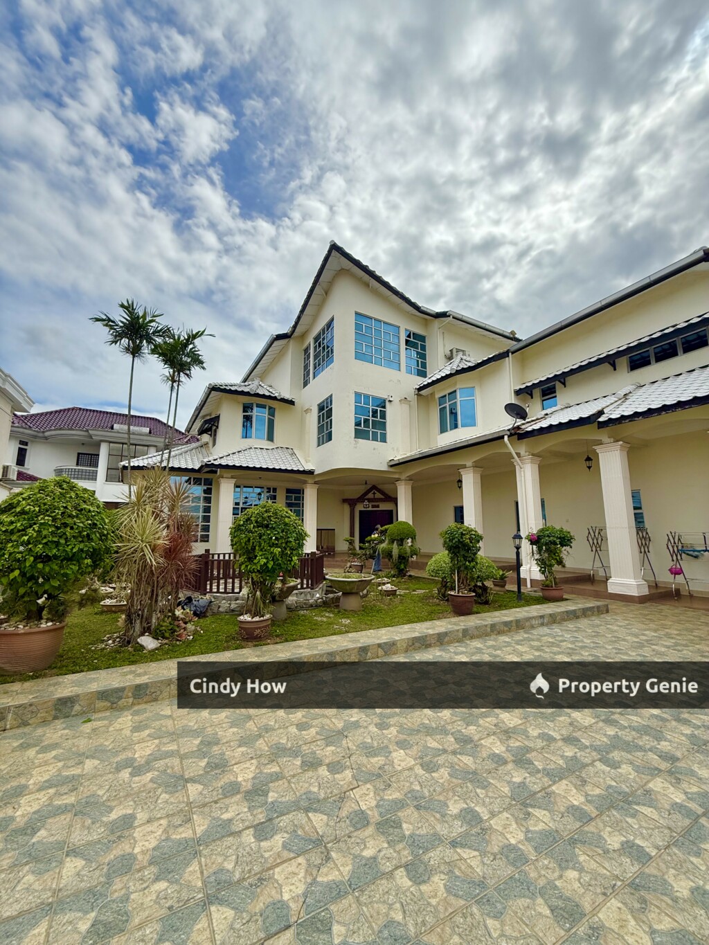 Bukit Beruang Bungalow For Sale
