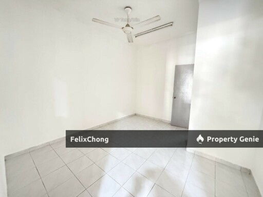 Taman Molek 2 Sty Terrace,Jalan Molek,Johor Bahru,Renovated,Gng