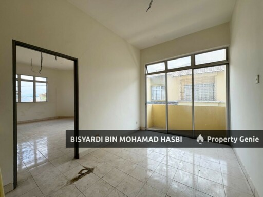 2 Storey Semi D @ Taman Dahlia, Bandar Baru Salak Tinggi, Sepang, Selangor