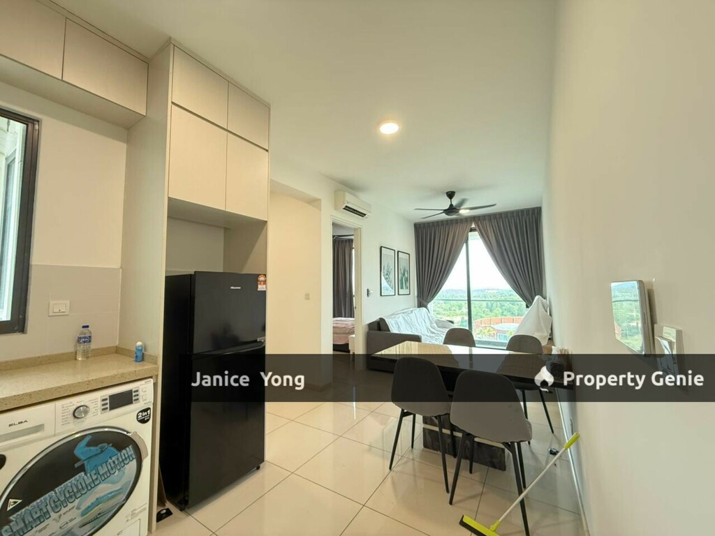 The M Macrolink @ Medini