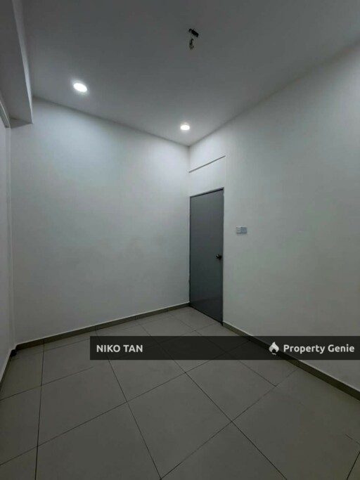[BELOW VALUE]Camar Flat Taman Perling For Sale