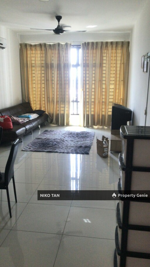 D Summit Condo With Fully Furnished Kempas Utama For Sale
