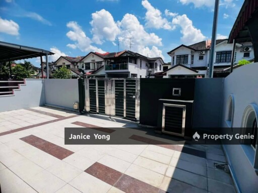 Taman Bukit Indah End Lot Terrace House