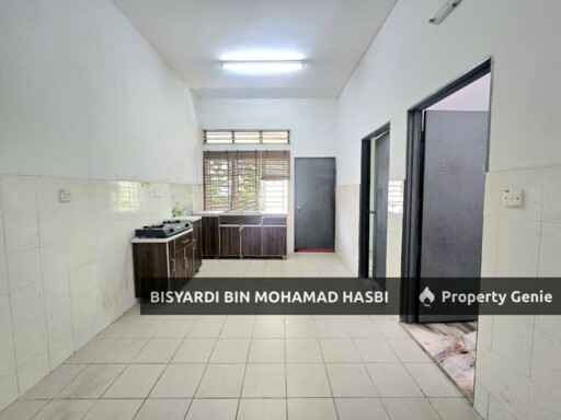 Single Storey Terrace  Jalan Tanjung Rhu  Seksyen 30, 40460 Shah Alam