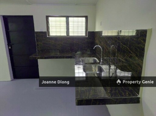 Sek 8 PJ Single Storey House
