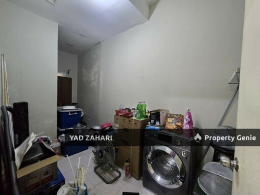 Seksyen 23, Shah Alam | 2-Storey Terrace 4 Bedrooms | RM560K - Extended, Peaceful Area & Well Maintained