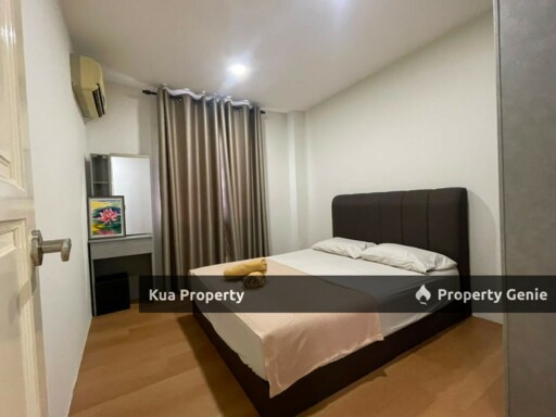3 Bedrooms at Central Court Apartment at Jalan Central, Padungan