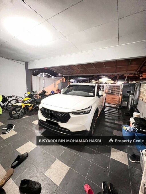 HOT LOCATION 2 STOREY TAMAN PRIMA SAUJANA, KAJANG .