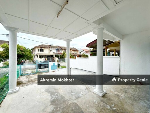 Freehold, End Lot & Renovated | Double Storey Bandar Puchong Jaya , Puchong