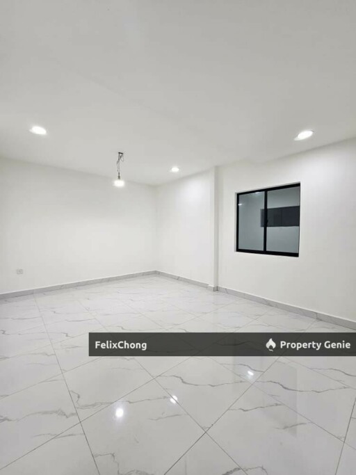 Taman Johor Jaya 2 Sty Semi D,Jalan Bakawali,Johor Bahru,Renovated