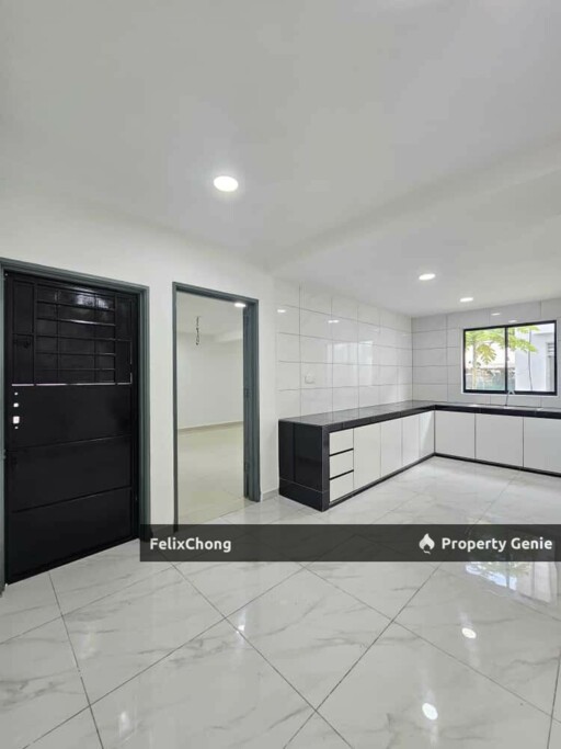 Johor Jaya 2 Sty Corner Lot,Jalan Seroja,Johor Bahru,Renovated