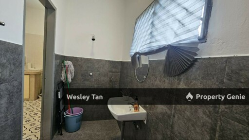 Malim Jaya 2 Stry Endlot 32x70 Fully Renovated & Furnished with Garden