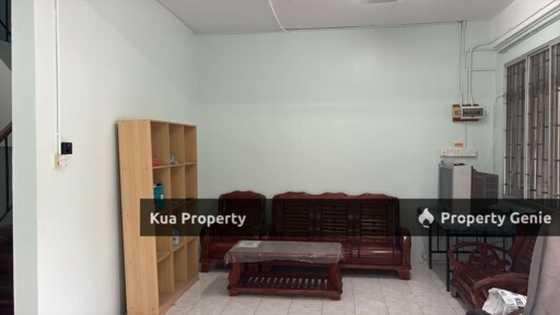 Double Storey Semi-Detached House at Sri Aman, Jalan Brayun