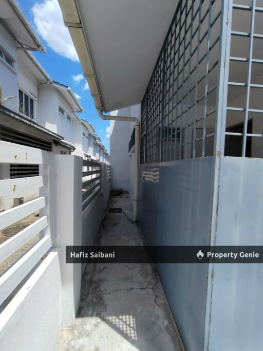 End Lot Double Storey Terrace D' Kayangan Sekyen 13 Shah Alam