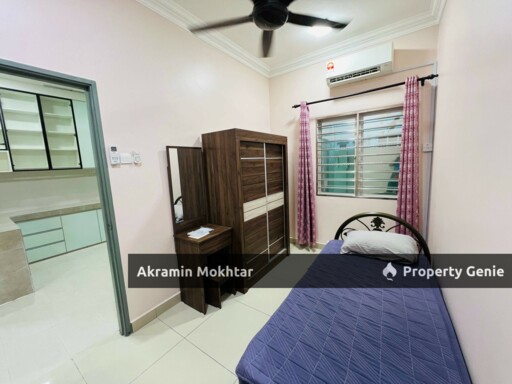 IFRERHOLD, CORNER UNIT & FULLY FIRNISHED | 3 Storey Terrace Taman Universiti, Bangi