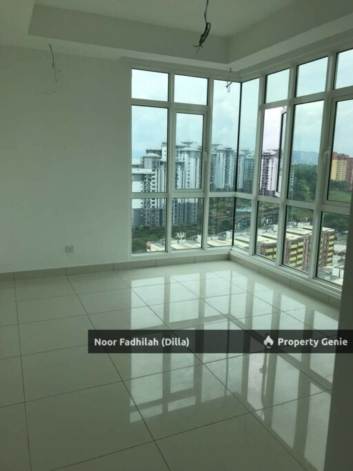 KLCC View The Court @ Central Residence Partial Furnished Full Loan