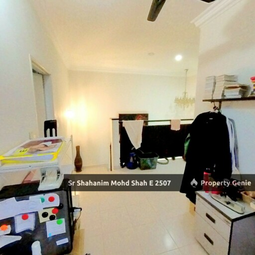 Corner Lot Double Storey Semi-D Cluster, Bayu Suria , Bandar Puncak Alam , Selangor