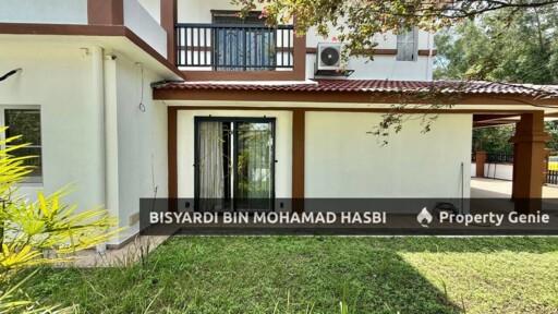 Facing Open Corner Lot Renovated Double Storey Taman Putra Prima, Puchong.