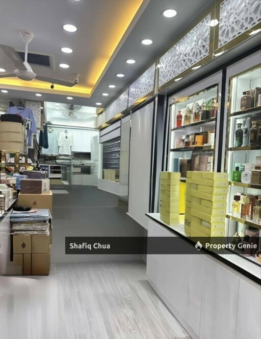 3 Storey of 4 Adjoining Shoplot Jalan Tuanku Abdul Rahman, Kuala Lumpur For Sale