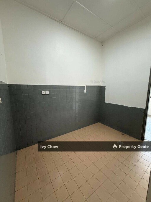 Taman Molek Single Storey Near Shop