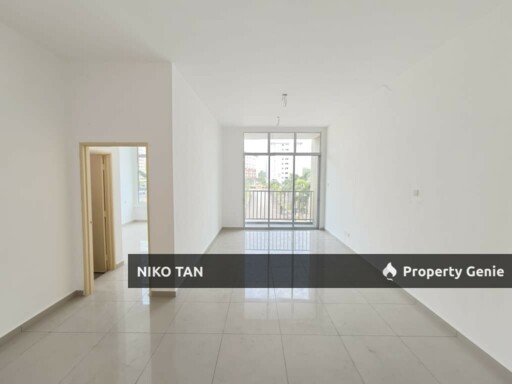 Saujana Plentong Apartment New Unit Near Taman Molek