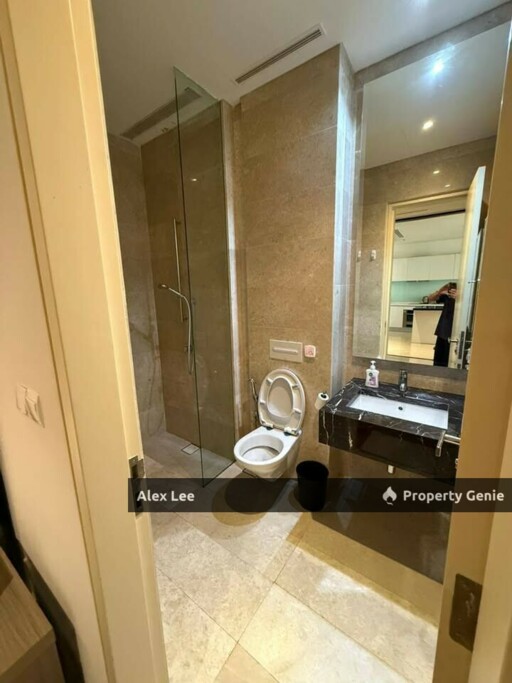 Banyan Tree Residences KLCC Ultra Luxury Condominium Next To Pavilion Kuala Lumpur Fully Furnished High Floor Unit With City View And Five Star Facilities