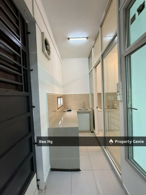 Taman Pulai Mutiara / 2.5 Storey Terrace / Partially Renovated / Super Value