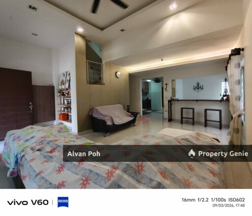 Freehold Double Storey Endlot With Fully Furnished
